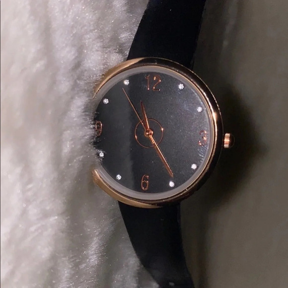 Black leather rose gold ladies watch - Picture 3 of 16